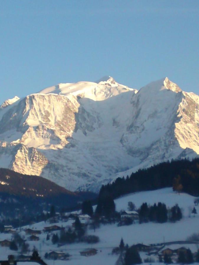 Chalet Mont-Blanc 孔布卢 外观 照片